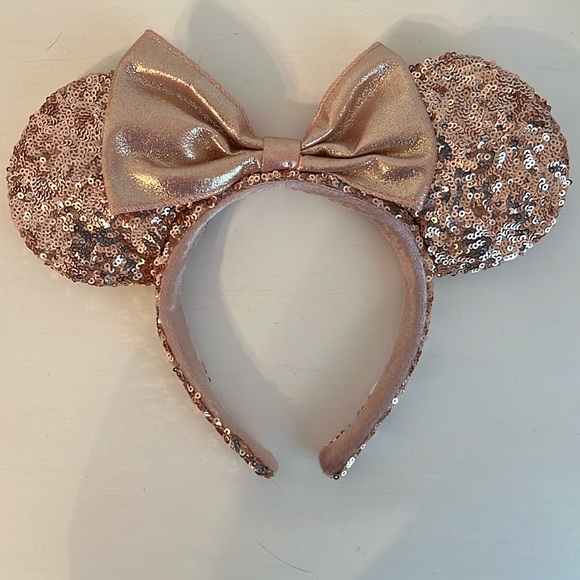 Rose Gold Mouse Ears - Picture 1 of 3